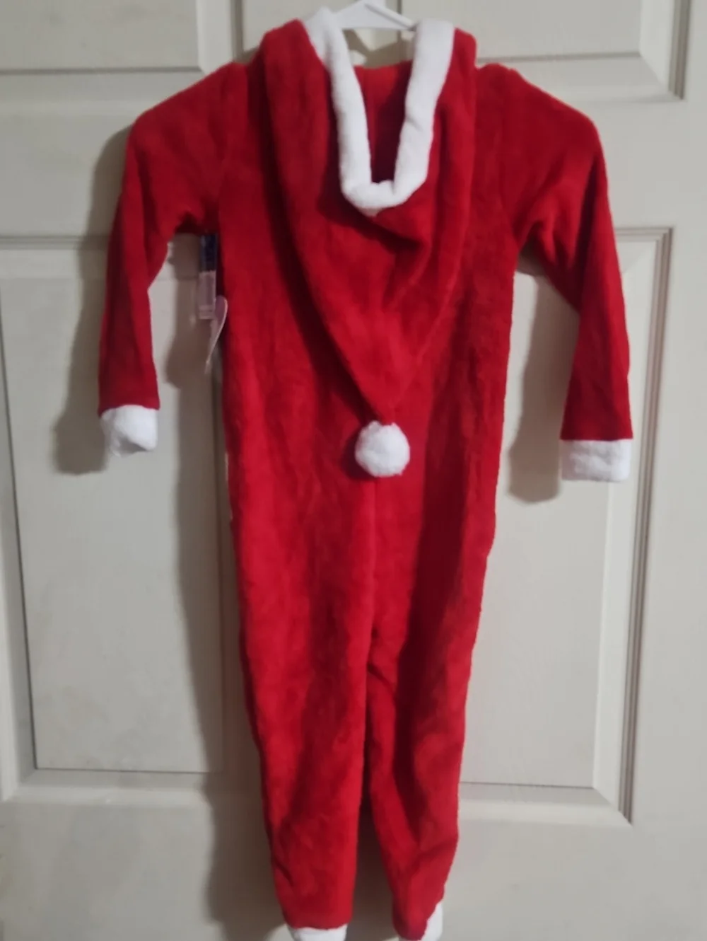 BMAGICAL BY BTWEEN ONE PIECE SANTA PAJAMA: NEW WITH TAGS: SIZE 4